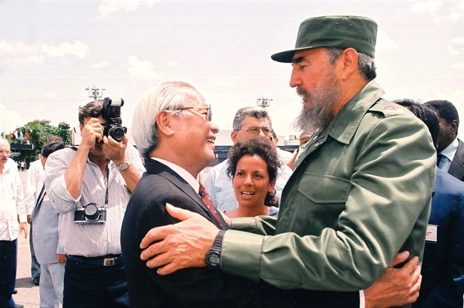 ‘Việt Nam không thể ngồi yên khi Cuba gặp khó khăn’